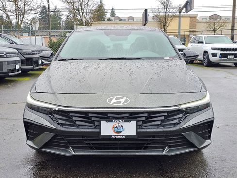 New 2026 Hyundai Elantra Sport image 2