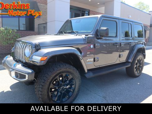 Used 2022 Jeep Wrangler Unlimited Sahara w/ Cold Weather Group image 1
