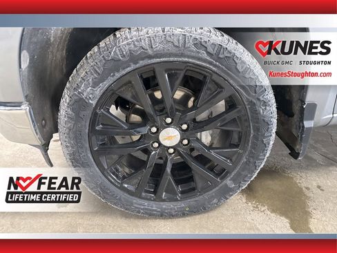 Used 2025 Chevrolet Silverado 1500 LT image 16