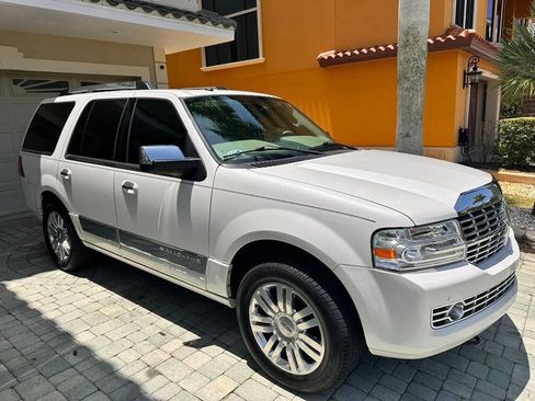 Used 2014 Lincoln Navigator 2WD image 37