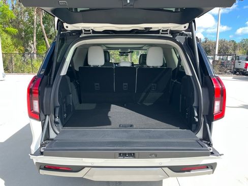 New 2026 Ford Expedition Max Platinum w/ Driver's Package image 31