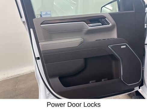 Used 2022 GMC Sierra 1500 SLT w/ SLT Premium Plus Package image 32