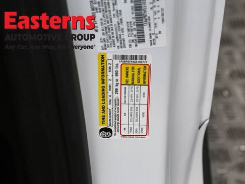 Used 2025 Ford Mustang Coupe image 33