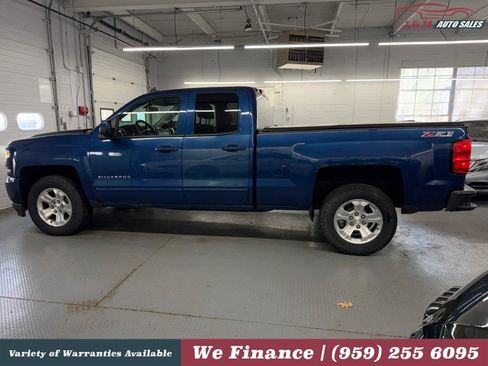 Used 2017 Chevrolet Silverado 1500 LT AWD/4WD image 12