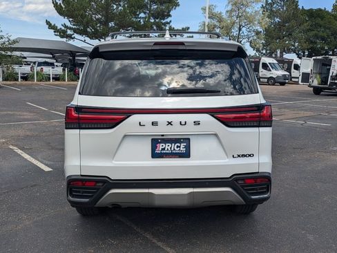 Used 2025 Lexus LX 600 4WD w/ Accessory Package (2T) image 7