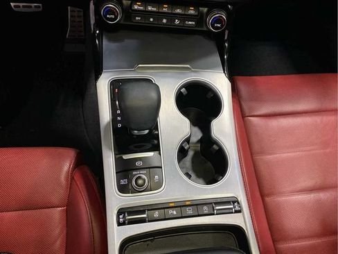 Used 2020 Kia Stinger GT2 image 18