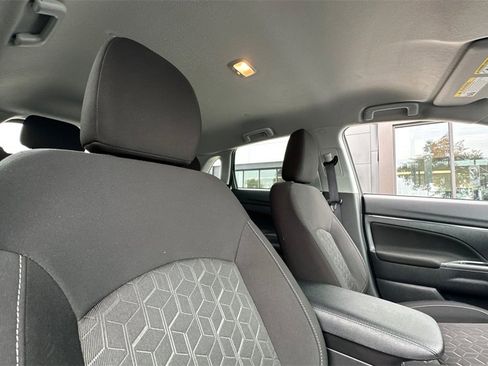 Used 2025 Mitsubishi Outlander Sport ES image 20