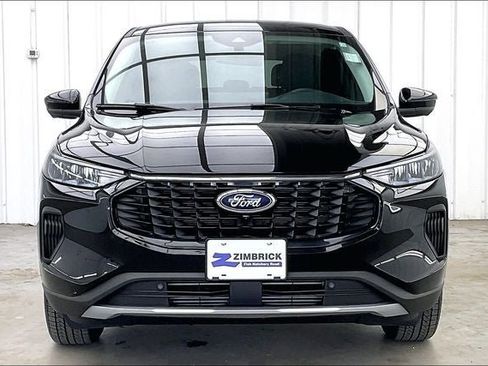 Used 2023 Ford Escape Active w/ Tech Pack #2 AWD/4WD image 3