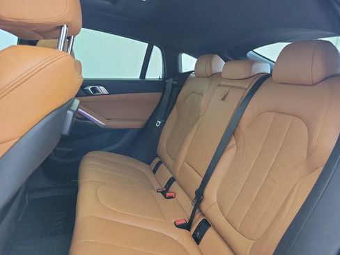 Used 2022 BMW X6 xDrive40i AWD/4WD image 13