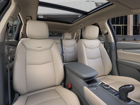 New 2026 Cadillac XT5 Premium Luxury w/ Driver Assist Package FWD image 16