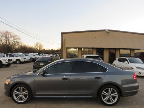 Used 2014 Volkswagen Passat TDI SEL Premium image 10