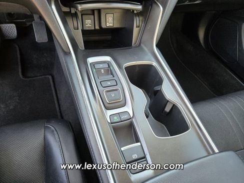 Used 2018 Honda Accord EX-L image 30
