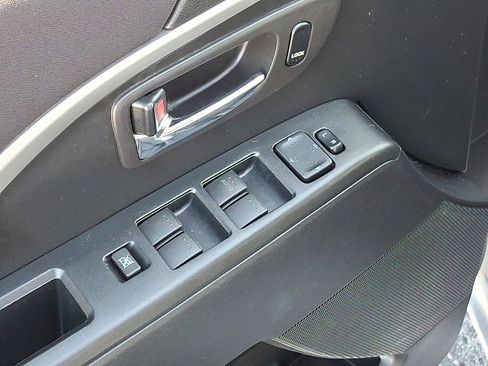 Used 2012 MAZDA MAZDA5 Sport image 25