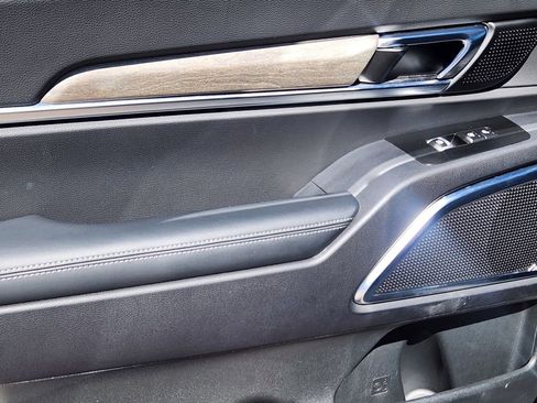 Certified 2022 Kia Telluride SX w/ SX Prestige Package image 15