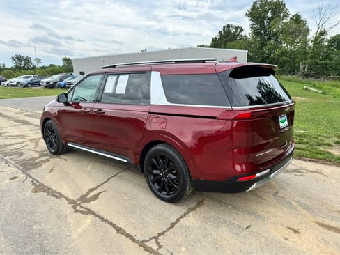 Used 2022 Kia Carnival SX Prestige FWD image 4
