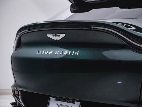 Used 2025 Aston Martin DBX 707 image 11