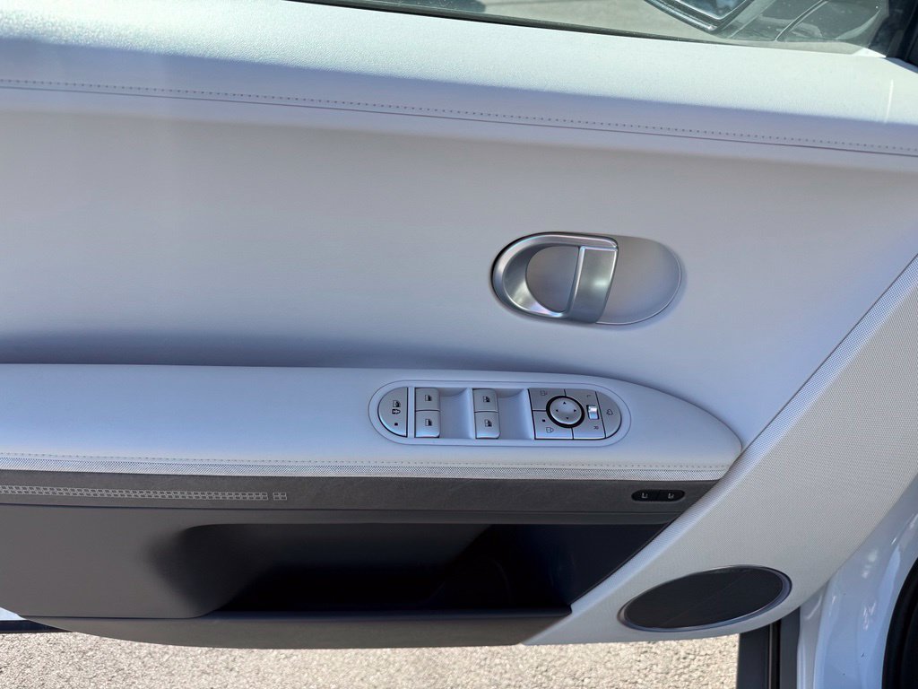Certified 2024 Hyundai Ioniq 5 Limited AWD/4WD image 29