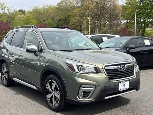 Used 2020 Subaru Forester Touring AWD/4WD image 3
