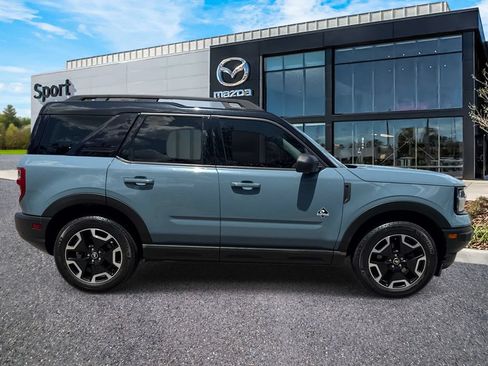 Used 2022 Ford Bronco Sport Outer Banks w/ Tech Package AWD/4WD image 2