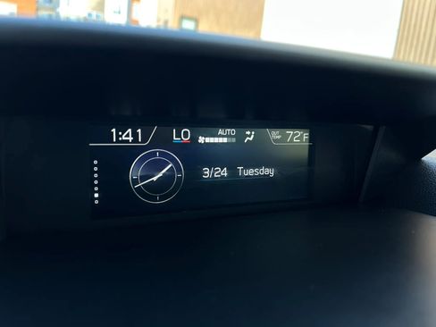 Used 2022 Subaru Forester Premium image 17