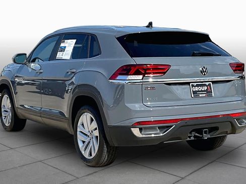 Used 2023 Volkswagen Atlas Cross Sport SE FWD image 12