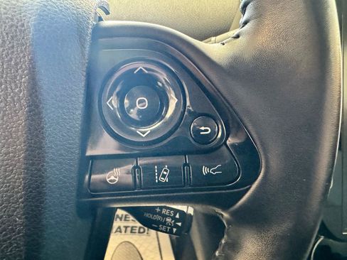 Used 2021 Toyota Prius Prime Limited FWD image 14