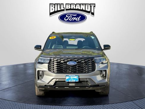 Used 2025 Ford Explorer ST-Line AWD/4WD image 5