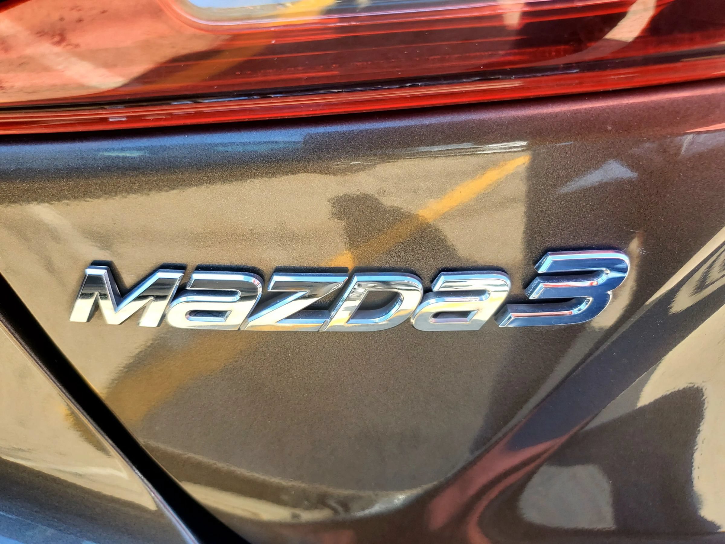 Used 2015 MAZDA MAZDA3 s Touring FWD image 12