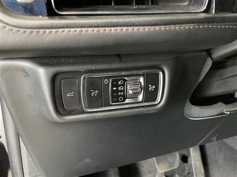 Used 2023 Lincoln Aviator AWD image 13