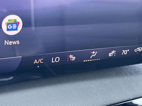 New 2026 Buick Enclave Sport Touring w/ Power Package FWD image 17