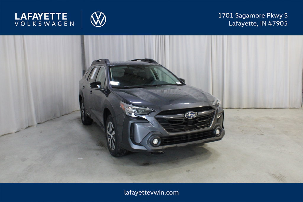 Used 2024 Subaru Outback Premium AWD/4WD image 1
