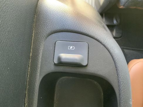 Used 2023 Nissan Pathfinder Platinum image 60