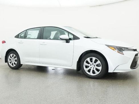 New 2026 Toyota Corolla LE image 28