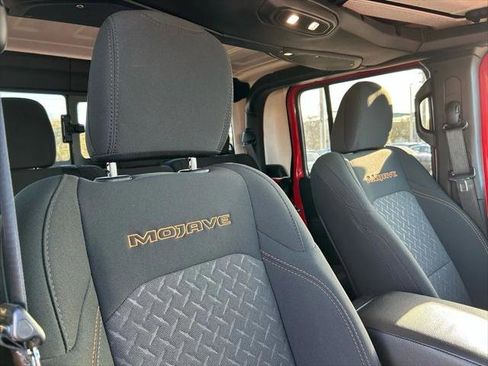 Certified 2025 Jeep Gladiator Mojave w/ Convenience Group AWD/4WD image 49