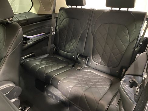 Certified 2024 BMW X7 xDrive40i w/ Premium Package image 21