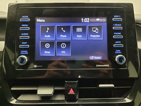 Used 2021 Toyota Camry LE FWD image 25