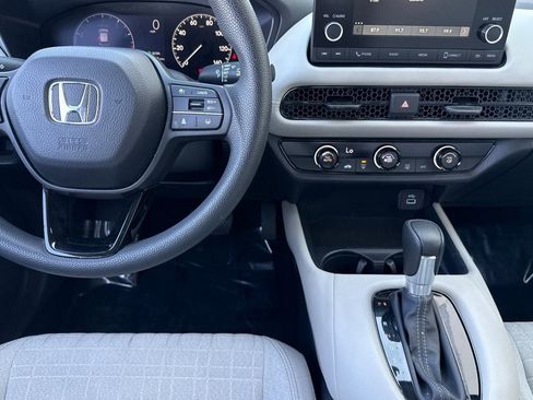 Certified 2023 Honda HR-V LX image 28