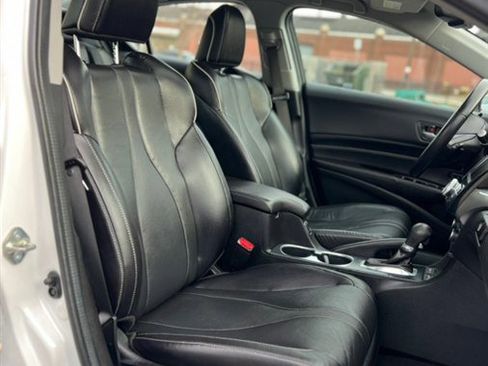 Used 2019 Acura ILX Sedan w/Premium Pkg image 30