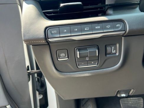 Certified 2024 Cadillac Escalade Sport Platinum w/ LPO, ONYX Package AWD/4WD image 10