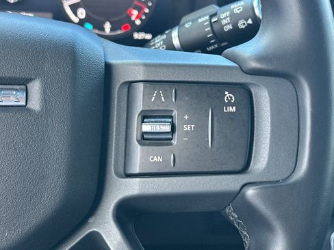 Used 2023 Land Rover Defender 110 X-Dynamic SE image 31