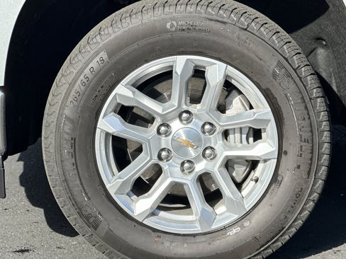 Used 2025 Chevrolet Silverado 1500 LT image 42