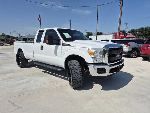 Used 2015 Ford F250 XL w/ XL Appearance Package RWD image 4