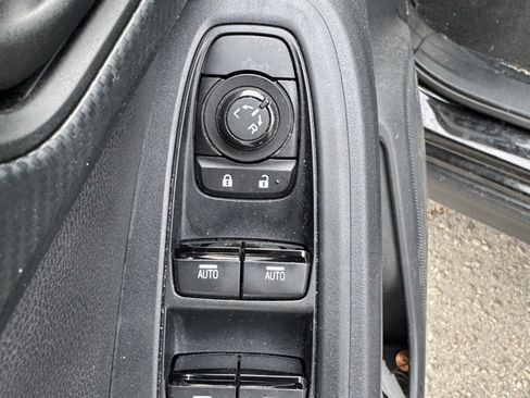 Certified 2024 Subaru Crosstrek 2.0i Premium image 12