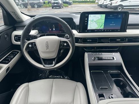 New 2026 Lincoln Aviator 2WD image 23
