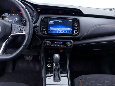 Used 2024 Nissan Kicks SR FWD image 5
