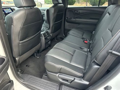 Used 2022 Honda Passport TrailSport image 18