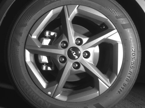 Used 2025 Kia K4 LXS image 12