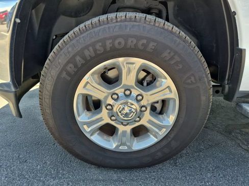 Certified 2025 RAM 2500 Big Horn AWD/4WD image 5
