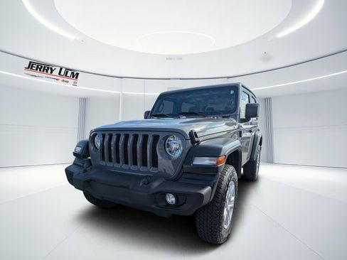 Used 2021 Jeep Wrangler Sport S image 6