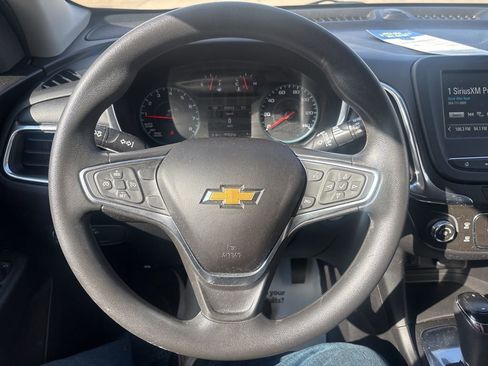 Used 2018 Chevrolet Equinox LT FWD image 15